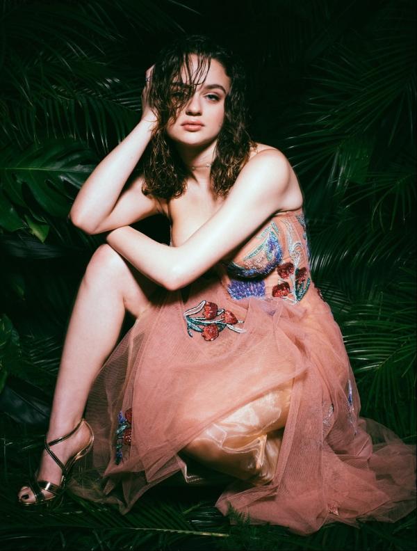 Joey King Profile Hot Sexy Wallpapers 